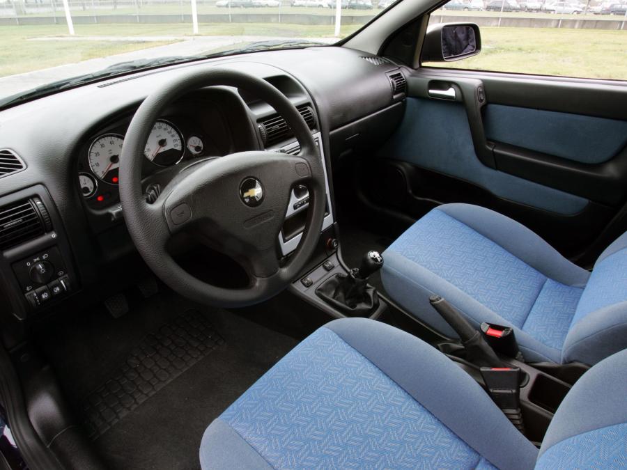  Chevrolet Viva 2004 года  (фото 6 из 8)